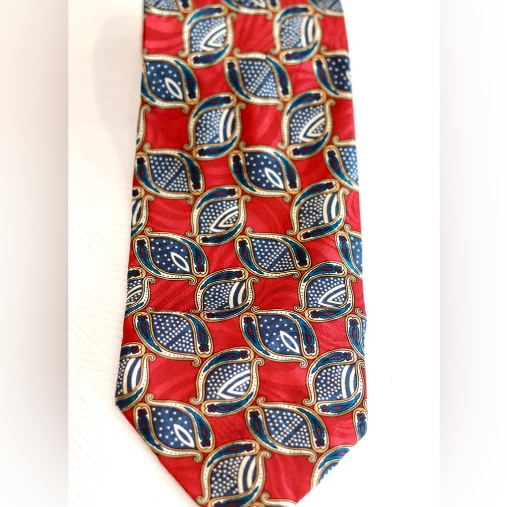 Vintage Vito by VR Mens 100% silk necktie Italy 61” x 3.75” fashion retro color